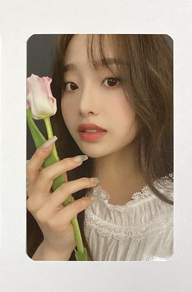 loona & album photocards #이달의소녀 CHUU complete version D ctto 📸