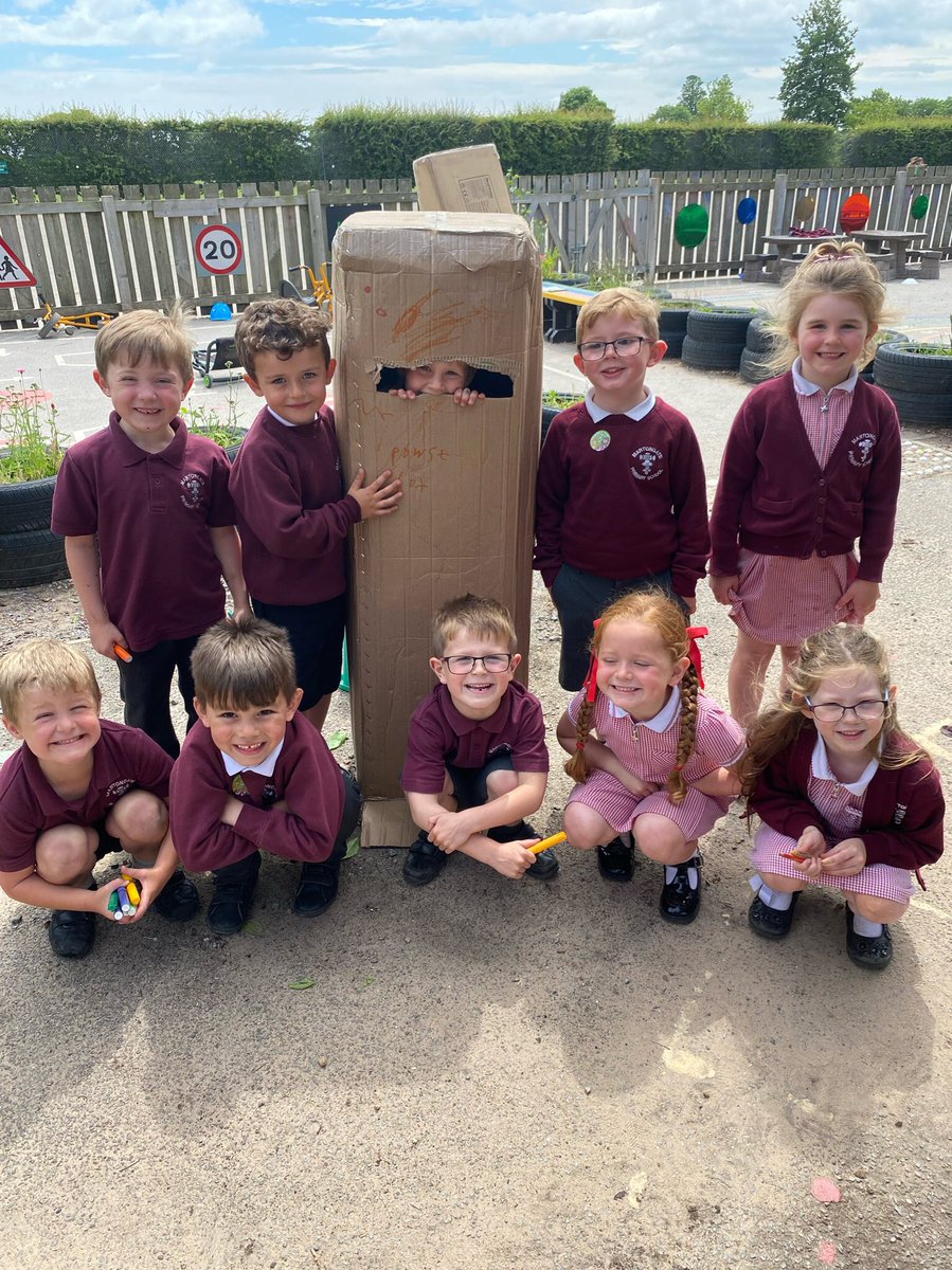 Martongate_Sch's tweet photo. Is there any greater pleasure for EYFS than unboxing a @cosydirect order? 

...The boxes it came in! https://t.co/od7D8k59Ox