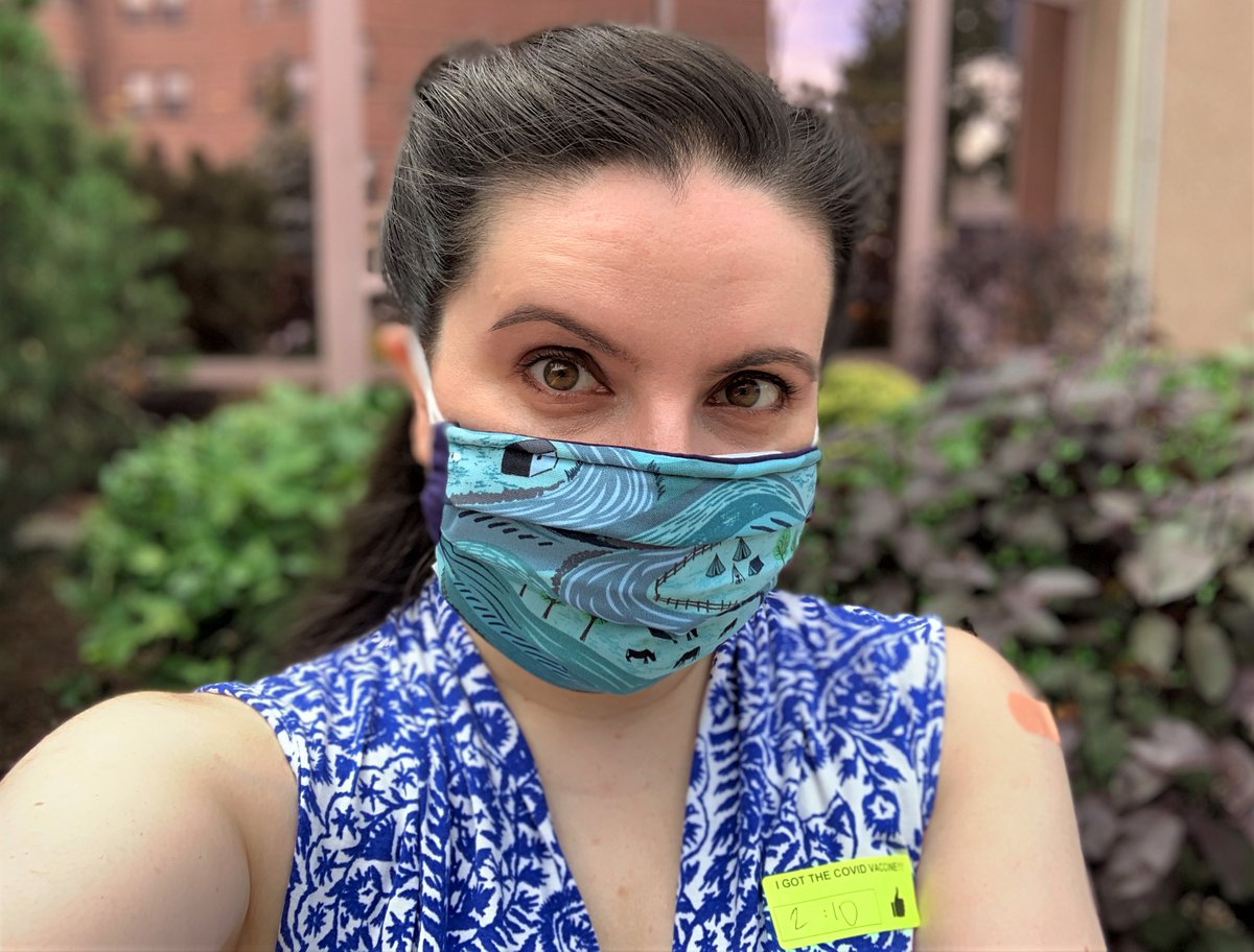 LizRoseMorriss's tweet photo. So thankful to get my second vaccine shot this afternoon! π My local clinic was so efficient and friendly, both appointments were a breeze. Another step closer to getting back #OnStage!!!
ππ§‘
#Toronto #TorontoLife #selfie #mask #BlueMask #OutOfTheHouse https://t.co/5wTTmK3KIi