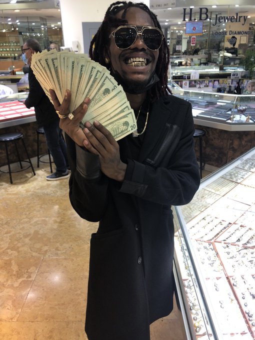 @dolcegabbana on my FACE wit a 🥕 in my teeth  💎 💰 https://t.co/OloHdlr5Ju<a class="tags" target="_blank" title="On Twitter" href="/?out=eyJ0eXAiOiJKV1QiLCJhbGciOiJIUzUxMiJ9.eyJpYXQiOjE3MjU5MTU2MzcsImlzcyI6InR3cG9ybnN0YXJzLmNvbSIsIm5iZiI6MTcyNTkxNTYzNywiZXhwIjoxNzU3NDUxNjM3LCJyZWRpcmVjdF91cmwiOiJodHRwczovL3R3aXR0ZXIuY29tL2RvbGNlZ2FiYmFuYSJ9._fdfH8ZaRokm2JvbYx4Kld6qkpm4pzrPPIefAiqlFiPBd3XAaNaYNsEa3nqjjkHNxrybwzDUiG7KAvlwWSURdg">@dolcegabbana</a><a href="/tag/cryptocurrecy"class="tags"><span>#cryptocurrecy</span></a><a href="/tag/staking"class="tags"><span>#staking</span></a><a href="/tag/wonderlandmoney"class="tags"><span>#wonderlandmoney</span></a>