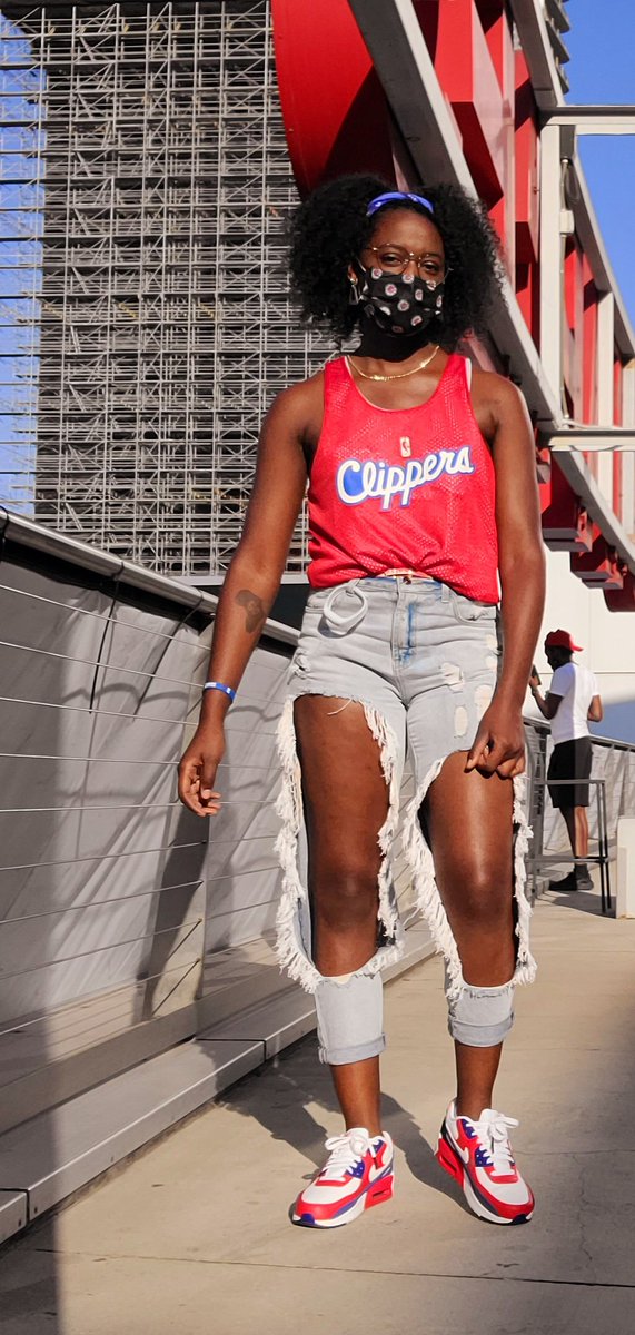 sheia128's tweet photo. Game 6!
#clippernation #clipfit #clipsin7 https://t.co/2tmCF9fKF0