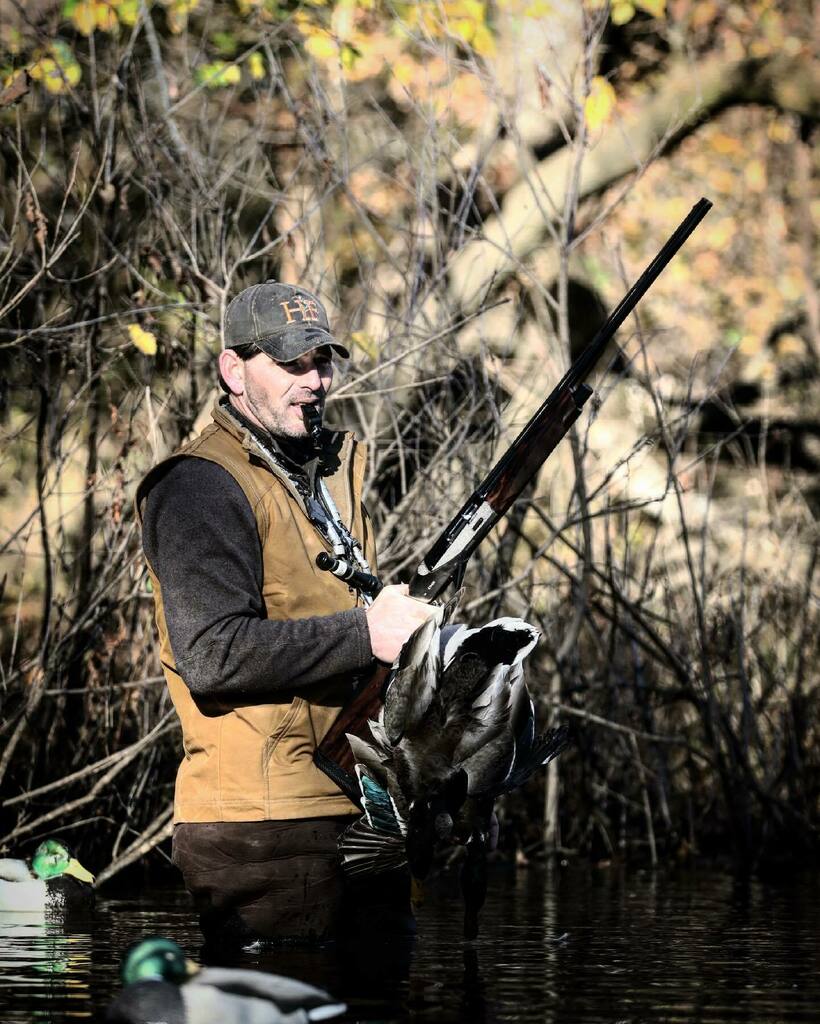 TonyVandemore's tweet photo. Are you a solids or camo hunter? #DuckSeasonPrep #WaterfowlGear https://t.co/qhQbQKrV8O https://t.co/BR4P9jKyqy