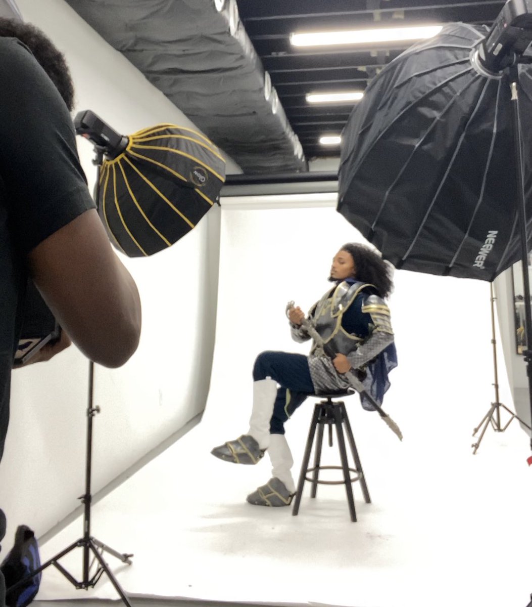 mikaelselassi's tweet photo. the set up                  vs.                the shot https://t.co/EtAB8mvCGI