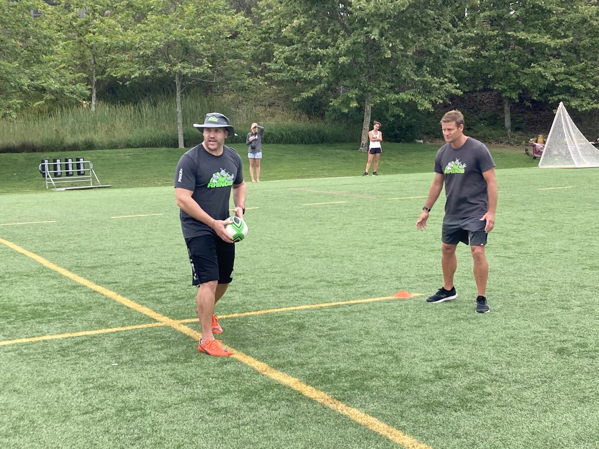 What a privilege to see legends of the game in <a href="/HorneFrankie/">Frankie Horne</a> <a href="/AfrikaCecil/">-</a> <a href="/Nayatapper/">Naya Tapper OLY</a> <a href="/Nthanielchannel/">Nate Augspurger</a> share their wisdom with youngsters. Day 3/5 🦏7’s done and dusted .#spreadthese7ensgospel