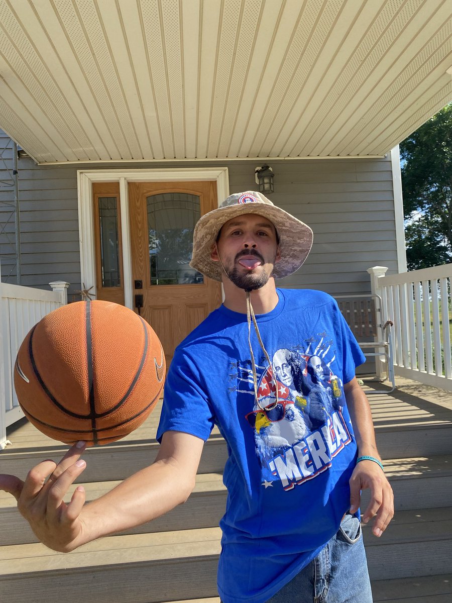 TMBGBB's tweet image. Not sure how to celebrate our nation’s independence? Come to Balaton Fun Fest this Saturday and dunk this guy….it’s what our Founding Fathers would want!