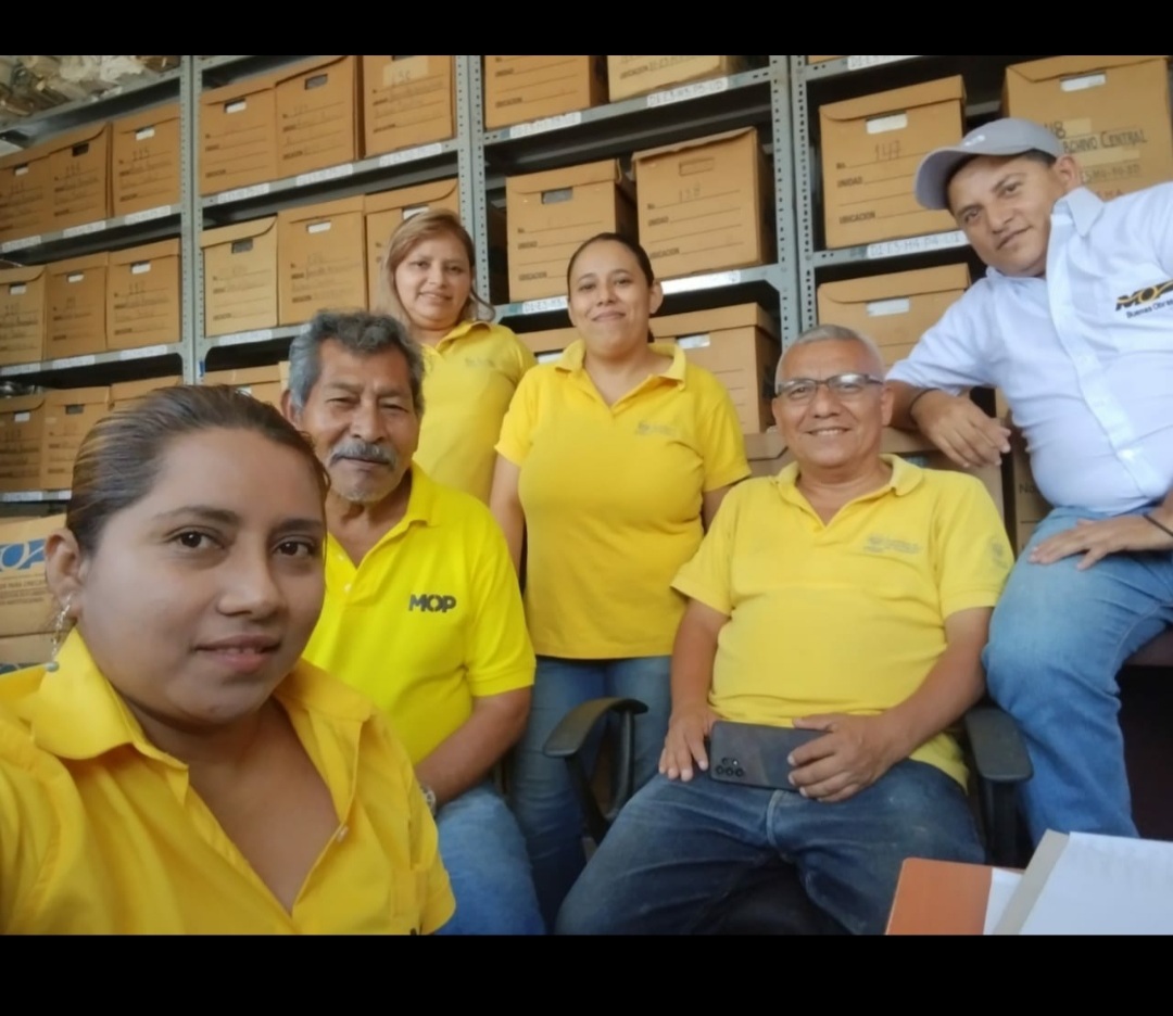 ALAArchivos's tweet image. Hoy 1 de julio se celebra el &quot;Día del Archivista Salvadoreño&quot;, por Decreto Legislativo desde 1974. La ALA se une a la celebración y felicita a los profesionales trabajan para preservar el patrimonio documental de El Salvador. #EmpoderarLosArchivos #DíaDelArchivista #ElSalvador