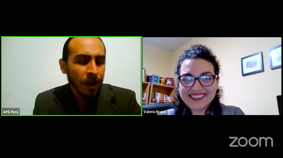 consumer_truth's tweet photo. "De nada sirve quedarse con el conocimiento en la cabeza. Compártelo!" Así terminamos con la cobertura del #PlanningTalks de @APGPeru junto a @valeriabrunob de #NODOS. Nos encantó la presentación!
👉🏾 https://t.co/uiHiNoZ3Bk
#DesignThinking #Planning #GoInsights #GoPlanning https://t.co/qilWCkfidJ