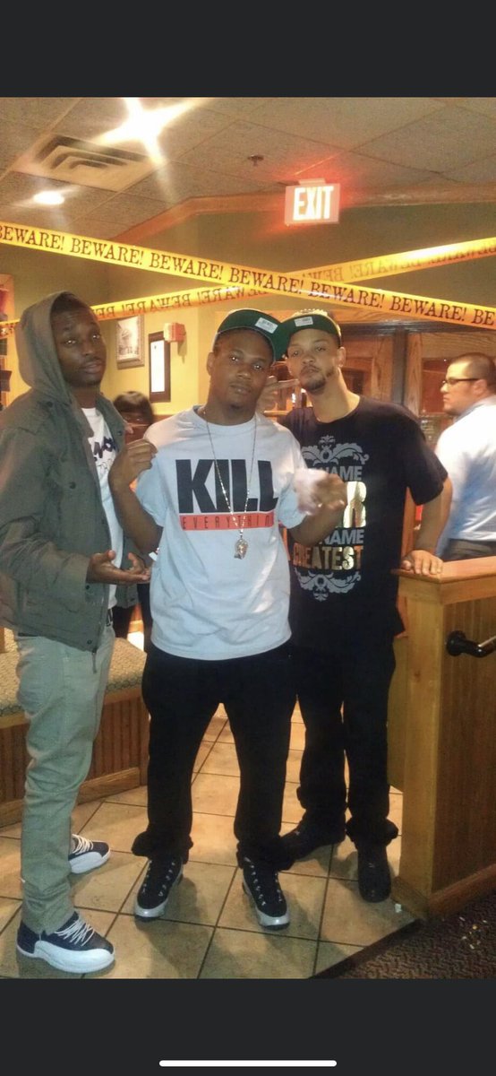 vellylove3's tweet image. Happy birthday to my little brother @AcestrangerK I live you Jacc!!! #samefather 🧬🩸💯✊🏽