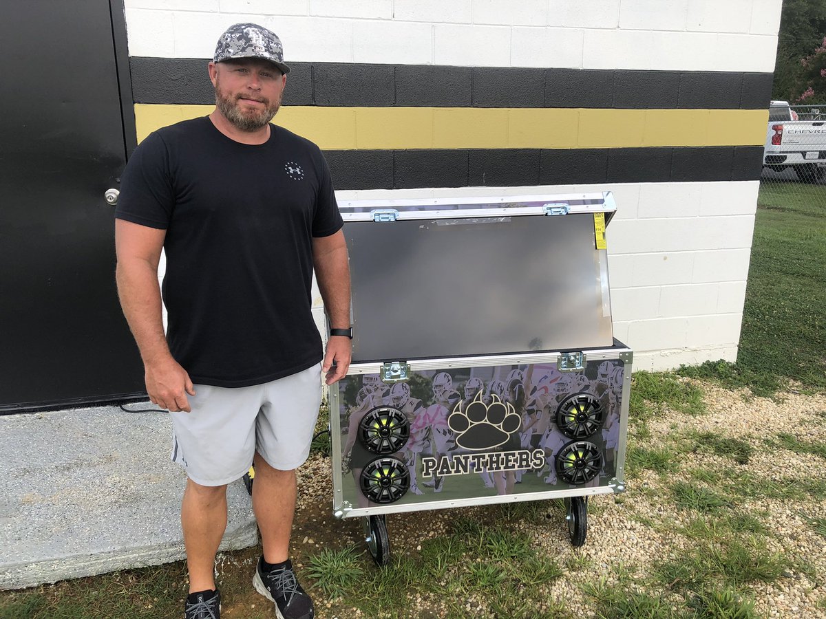 huddlbox's tweet photo. Title One, two Gameday Boxes plus Excel High School for the Win! @ExcelFootball2 #jasonphillips https://t.co/roSKjtkqRj