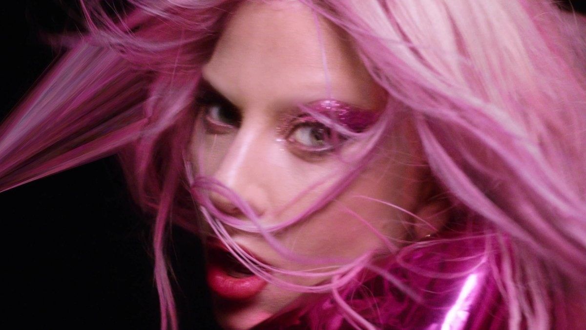 averdadedafama's tweet photo. #RUMOR: A primeira faixa do álbum de remixes do "Chromatica" será lançada no dia 9 de julho. https://t.co/xiONqzUoPV