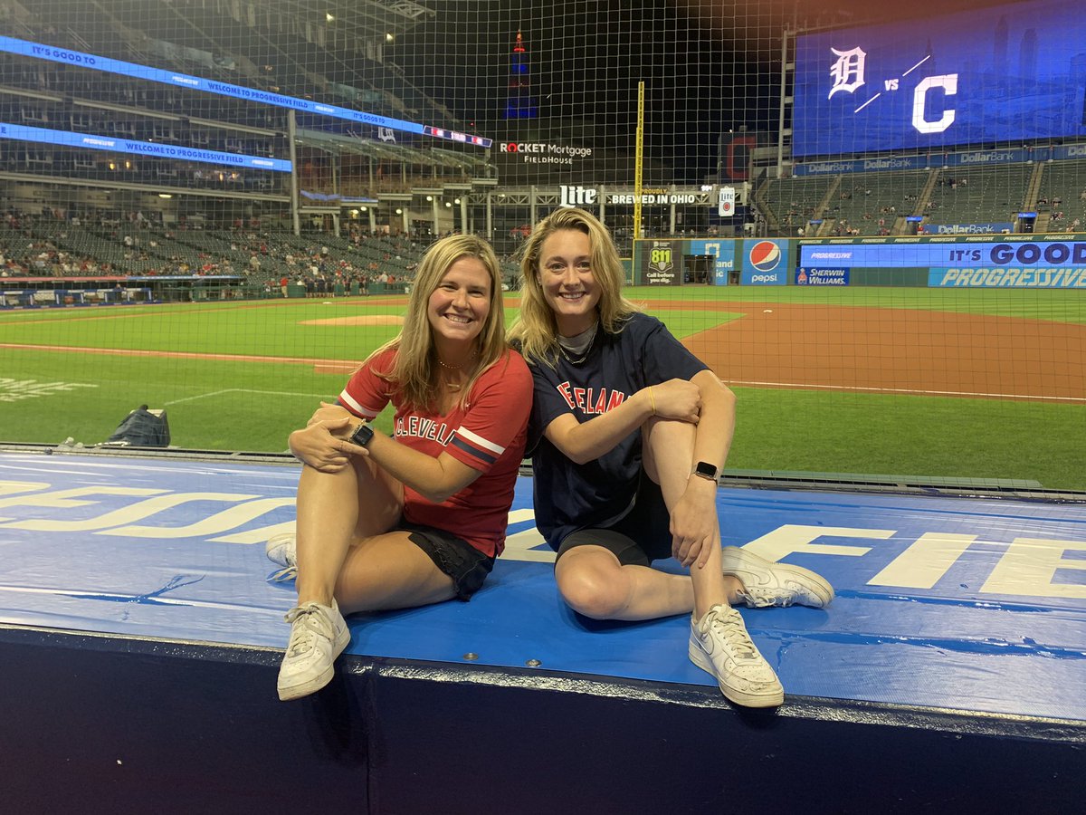 ChelseaMichelle's tweet image. Ready for round 2 #OurCLE @Indians