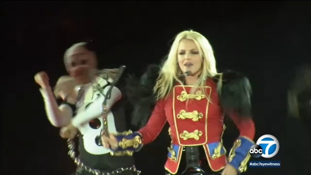 Eyewitness News tweet media