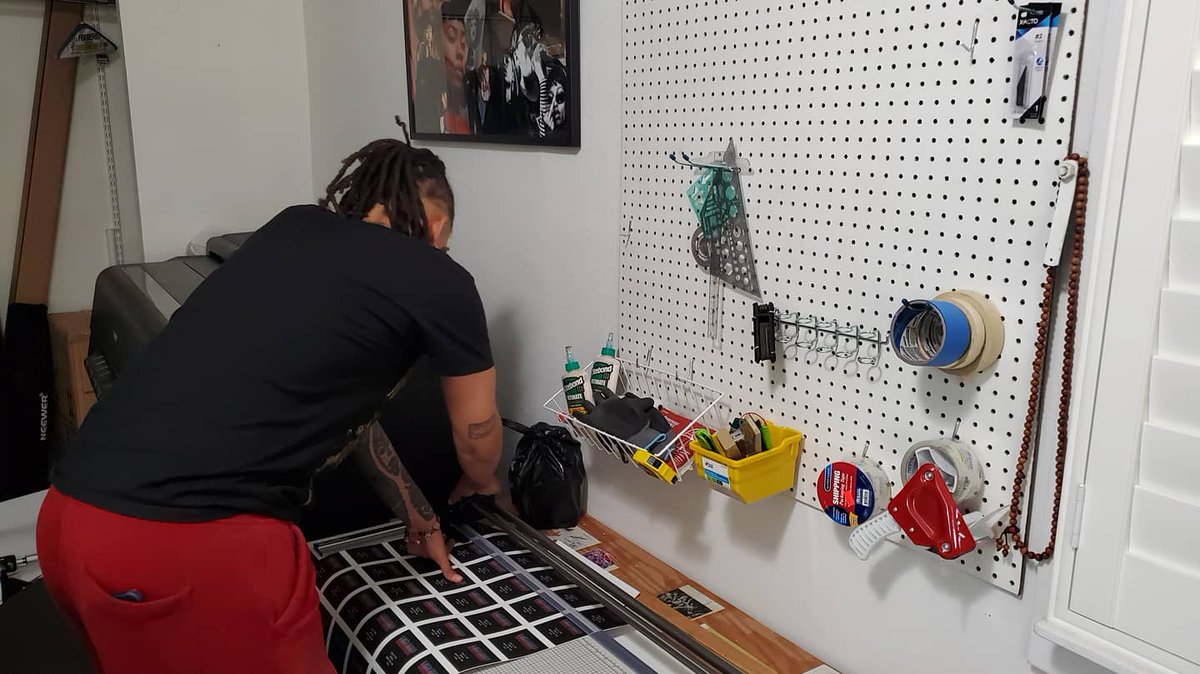 OceanOrgLB's tweet image. As apart of our printing program LB Local youth artists &amp;amp; entrepreneurs are welcome to use our industrial printer for banners stickers fine art etc at wholesale cost. Email us at Oceanorglb@gmail.com with your file and schedule a day you can come in and pick it up! See you soon.