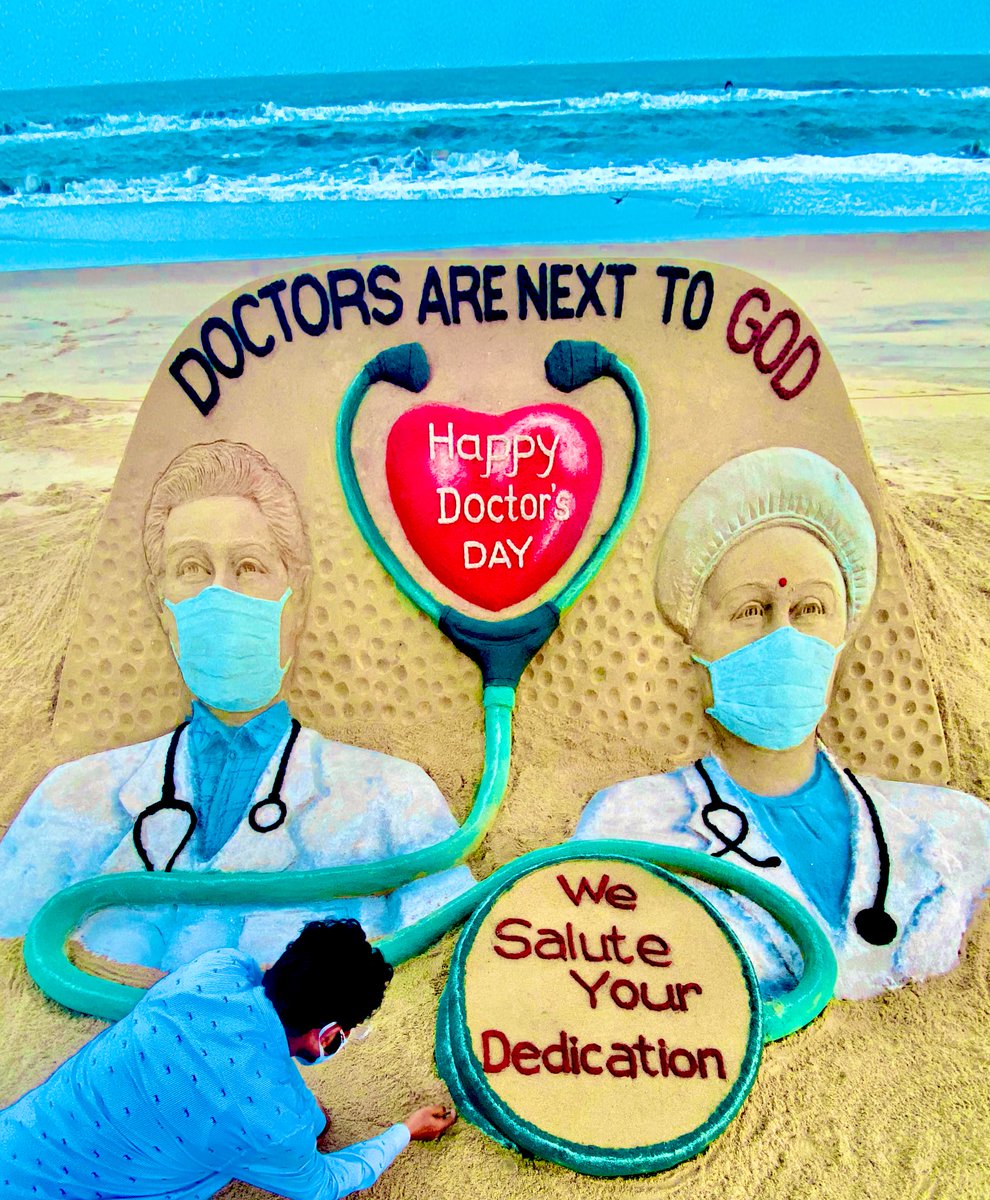 sudarsansand's tweet photo. On National #DoctorsDay We salute the doctors working dedicatedly to serve mankind . My sand art with message “Doctors are next to God”. https://t.co/BPgCw8sJiL