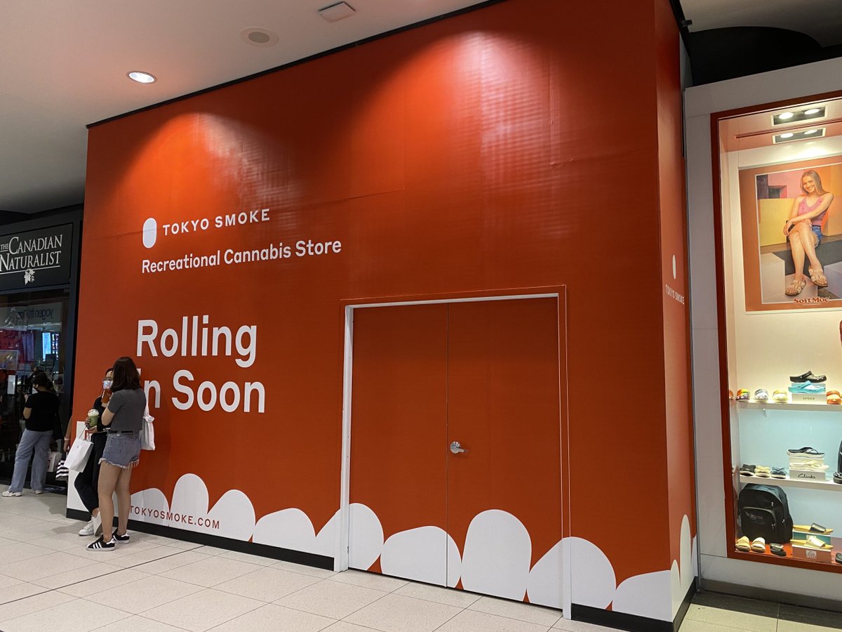 RetailInsider_'s tweet photo. Tokyo Smoke to Open at CF Toronto Eaton Centre 

https://t.co/JRlRxWOZJu https://t.co/vVMhcMOoCH