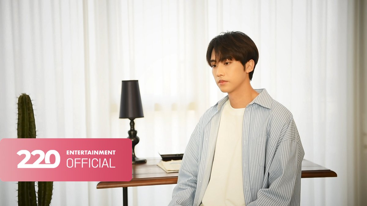 KNKOfficial220's tweet photo. [#HAPPY_INSEONG_DAY❤]

인성이가 준비한 작은 선물🎁 | 
[COVER] 라디(Ra.D) – 엄마ㅣ인성(INSEONG) of 크나큰(KNK)

❣https://t.co/96mAAs211J

#크나큰 #KNK
#인성아_생일_축하해💕 https://t.co/Glqfl27i3a