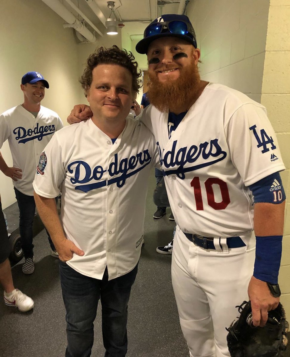 Just a couple of @dodgers hangin out. But more importantly @redturn2 is in the running to be an @mlb all-star this year. Vote for JT! dodgers.com/allstar