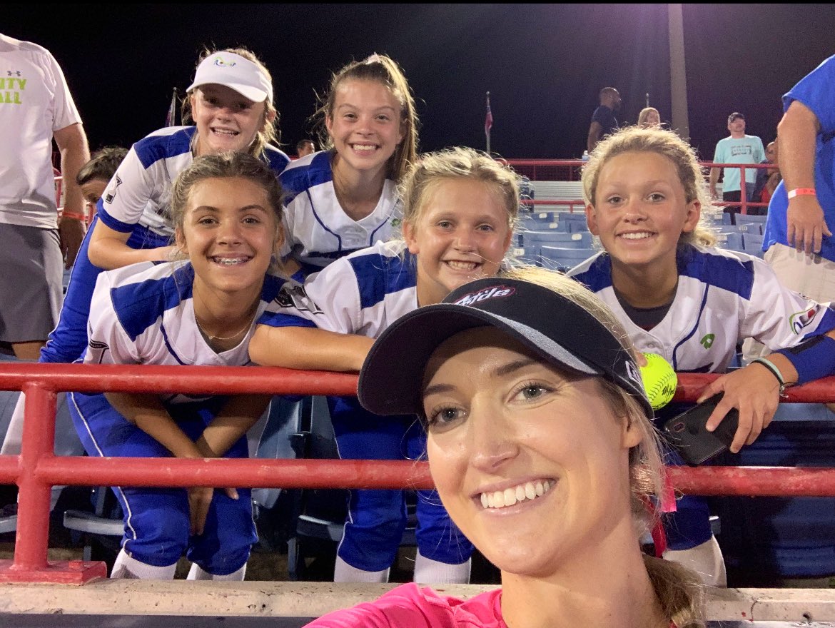 RockGoldGore's tweet photo. Had a great time watching @USSSAPride tonight and thanks to @haley_crusee for the autographs!!!! πππ #intensitysoftball #ncintensity https://t.co/ahqgcmrXhi