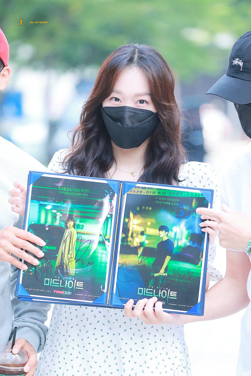 Jinkijoo_J's tweet photo. 210701

미드나이트 많관부 ~

#진기주 #Jinkijoo #미드나이트 #경미 https://t.co/kQ1l0pORtk