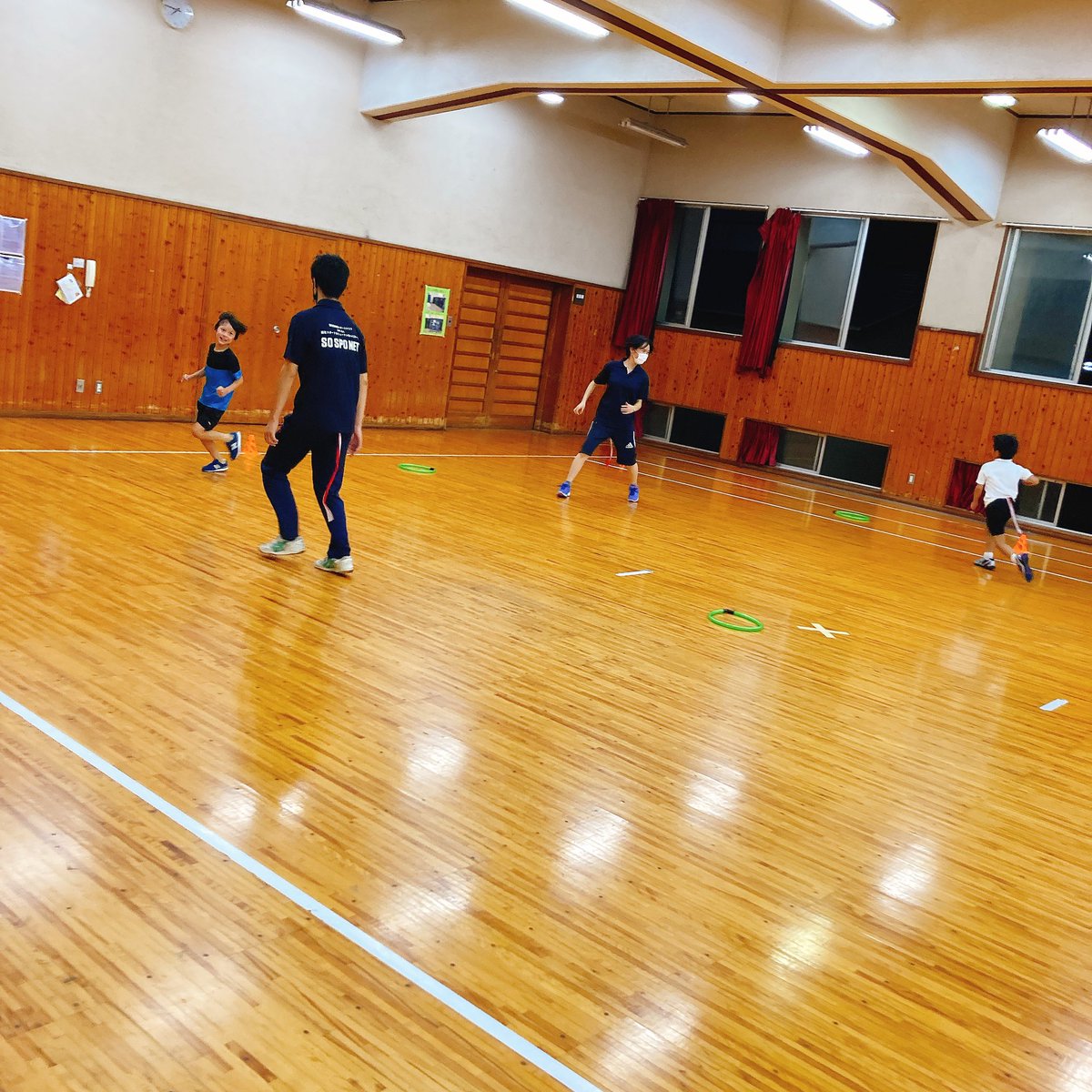 sosponet's tweet photo. 本日行われたちびスポの様子です！
今回のテーマは基礎運動でした🏃‍♂️

今回の教室ではダッシュをメインに学びました。速く走るための姿勢や腕の振り方を学び、最後はみんなでしっぽ取りをして楽しみました！

まだまだ参加者募集しております😆

#そうスポねっと
#ちびスポ
#基礎運動
#ダッシュ https://t.co/NQT4D3G3d3
