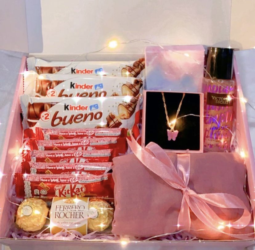 SurpriseboxIpoh's tweet photo. July baby dah dapat hadiah birthday ke belum? 😍👉🏻👈🏻

RT FOR A FREE GIFTBOX💖 https://t.co/QpmDYU2Q84