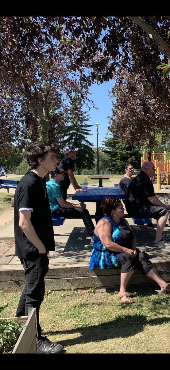 sgsjh's tweet photo. Today we celebrated what would have been Zac’s 13th birthday.  A huge thank you to @KaneIncognito for entertaining us.  What a talent!  ( you can hear his band’s music on @1023nowradio ) Despite the blistering heat, it was a perfect day of family, friends, food and smiles.💚 https://t.co/qxOzd5OlC7