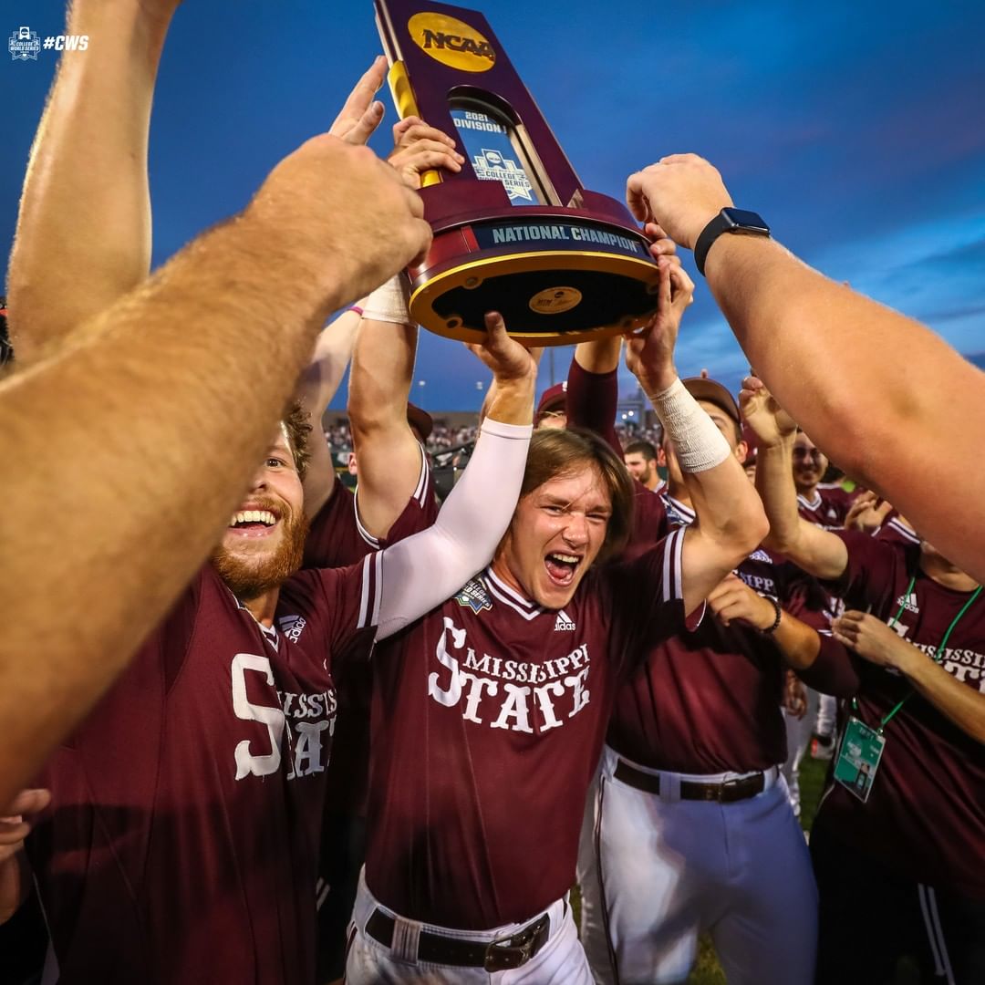 NCAABaseball tweet picture