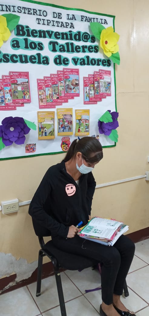 MifamManagua's tweet photo. #Tipitapa│ Equipo #PAMOR Capacitando Promotores Voluntarios en buenas alianzas con INPRU, CAPRI. En Estrategia Escuela de Valores
#FortaleciendoTrabajo
#CelebrandoLaAlegriaDeVivirEnPaz,
#AmorAlaFamilia
#SeguimosCambiandoNicaragua https://t.co/7GOwpzX4fP