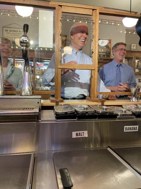 gril887's tweet image. President Trump working hard at the border today to save America. Meanwhile some old man is ordering ice cream #TrumpBorder #BidenBorderCrisis