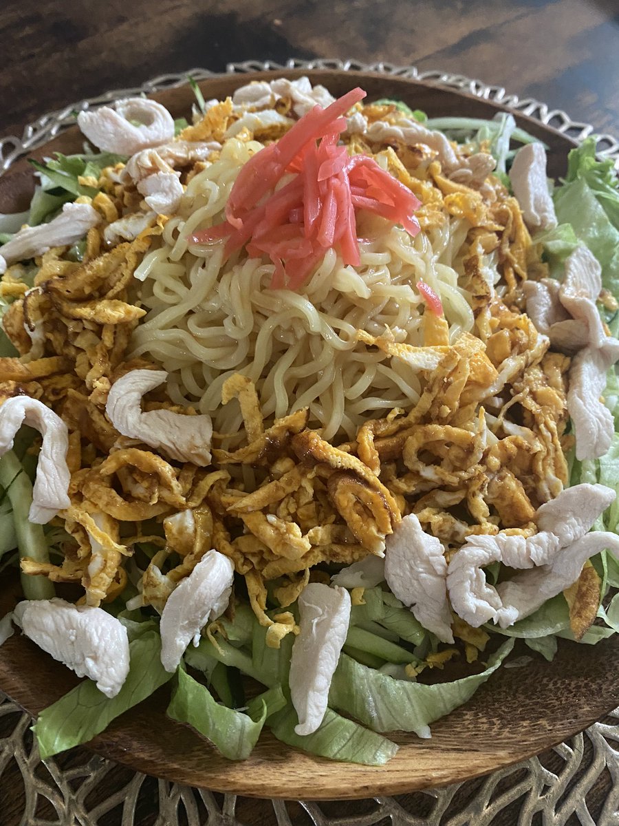 呑んベイ 本日のお昼ご飯 野菜たっぷり冷やし中華 ゴマ そしてマルちゃん製麺ごまだれ冷やし 賞味期限も長いし 生麺みたいな感じ とても好きです サラダ 野菜 冷やし中華 卵 麺 紅生姜 マルちゃん正麺 お酒好き ゴマ ごまだれ 呑んベイ 本日のお昼ご飯 野菜たっぷり冷やし中華 ゴマ そしてマルちゃん製麺ごまだれ冷やし 賞味期限も長いし 生麺みたいな感じ とても好きです サラダ 野菜 冷やし中華 卵 麺 紅生姜 マルちゃん正麺 お酒好き ゴマ ごまだれ