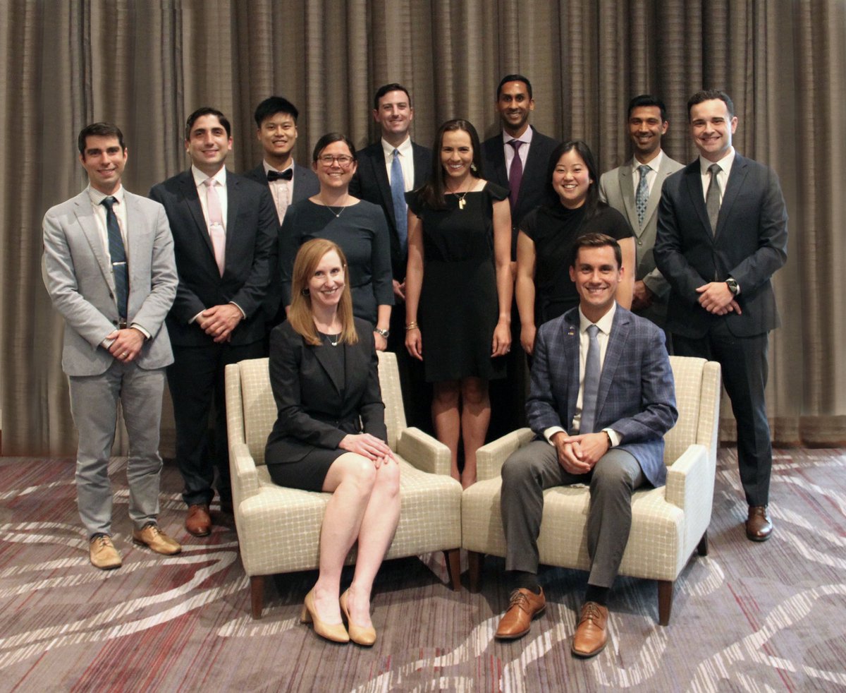 Congratulations to these newly minted gastroenterologists!! Thank you for putting the needs of your patients first, for your outstanding scientific contributions to the field and for being amazing educators and role models to your junior colleagues. Future of GI is ⭐️!!! #ProudPD