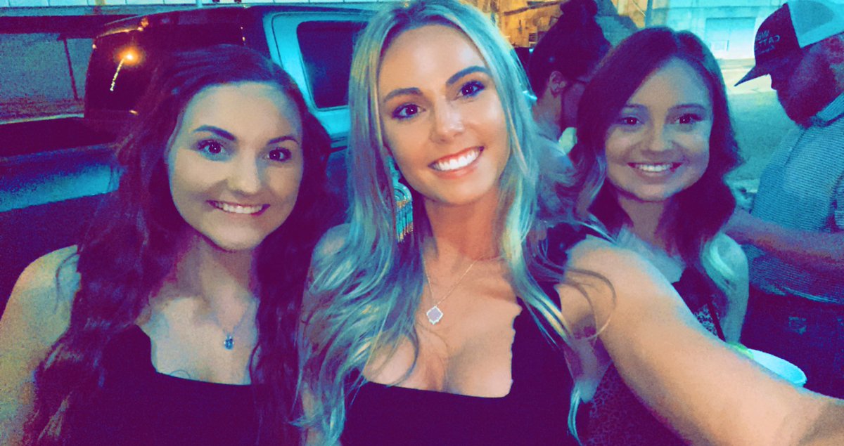 shelby_olson8's tweet photo. Just showing off my girls 🥵😏 https://t.co/3HvTQNasba