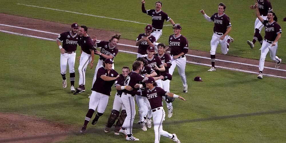 COLUMN: <a href="/HailStateBB/">Mississippi State Baseball</a> has had decades of success, but had always been chasing that elusive national title. The chase ends, as legends such as Jake Mangum watched from afar.

My piece on <a href="/HailState/">Mississippi State Athletics</a> finally reaching the hilltop of college baseball.

READ: d1baseball.com/college-world-…
