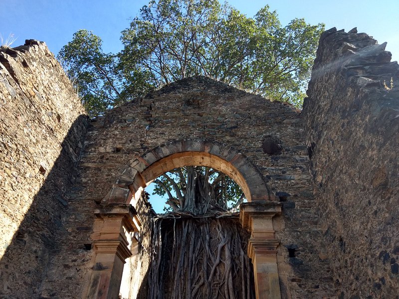 <a href="/lokolupukaloka/">Rodolfo Carlos</a> Está en Varzea Da Palma, Brasil
Estado de Minas Gerais.
Se llama iglesia de Jesus do Matosinhos.
Hay una fotografía del otro lado. 😍💚