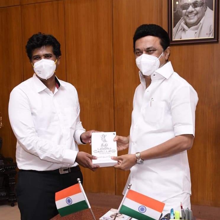 Dr_Ezhilan's tweet photo. #NewProfilePic https://t.co/pklYH0VcXm