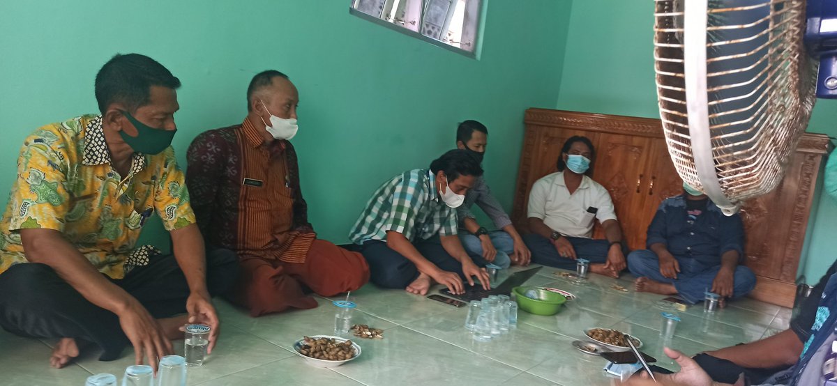 adentakurnia's tweet photo. Kamis, 01/07/21,@adentakurnia @abdee803 Pendampingan pihak DJPT Dan BPPI Semarang mensurvey lokasi Kampung Nelayan Maju di Dusun Watu Ulo Desa Sumberrejo Kecamatan Ambulu
#GiatLuhkanSatminkalBWI #Jember #WatuUlo #LuhkanJaya
@bppp_banyuwangi @puslatluhkp @kkpgoid https://t.co/Qj3PPmJPF9