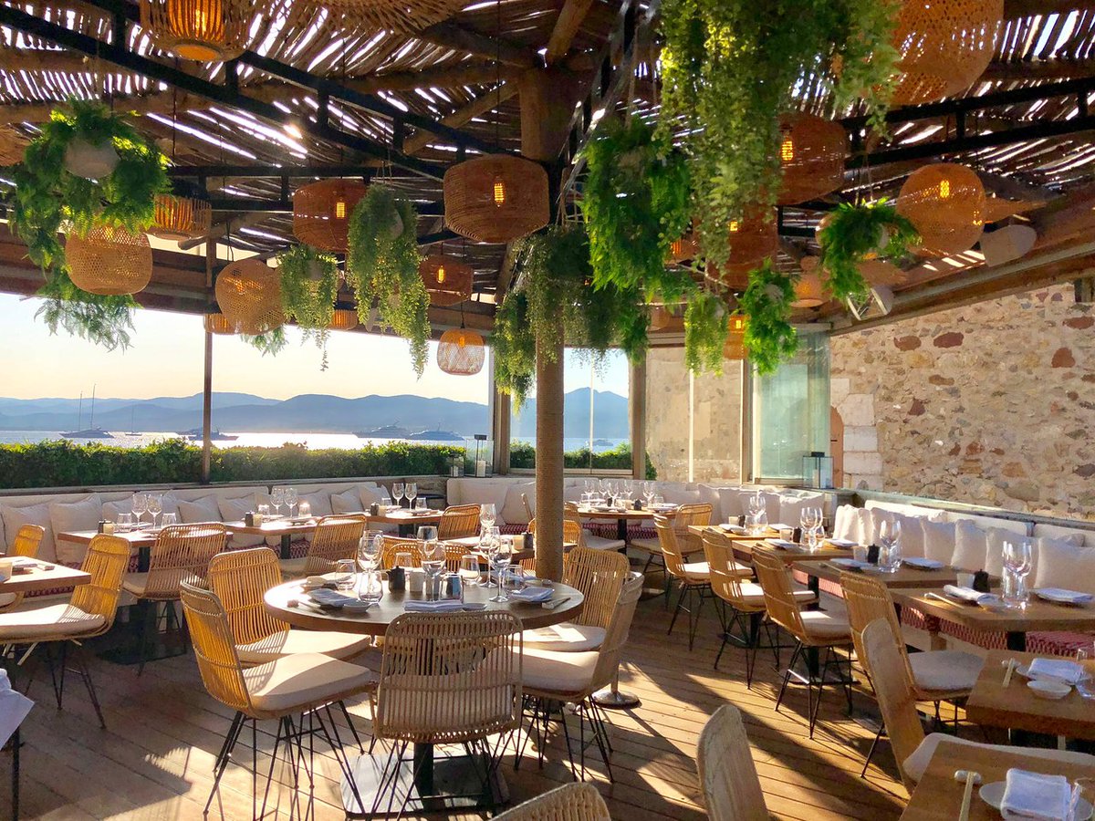 A timeless and mythical spot on the French Riviera

kinugawa.fr/en-saint-trope… #restaurants #sttropez #france
