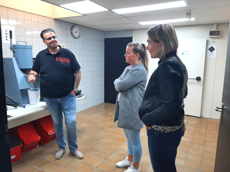 Wat weet jij al over resomeren? Deze nieuwe vorm van lijkbezorging wordt binnenkort waarschijnlijk opgenomen in de Wet op de lijkbezorging. Onze adviseurs bezochten een dierenuitvaartcentrum om te zien hoe resomeren er in de praktijk aan toe gaat.  #Wlb kybys.nl/nieuws/2021/07…