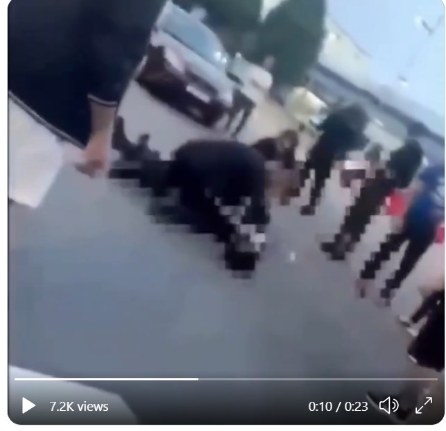 Last night in in the north of Gothenburg, Sweden called Biskopsgården a policeman was shot dead. 

Described by the police as a särskilt utsatt område (especially vulnerable area), it is an area full of immigrant gangs. 

brytfmonline.com/gothenburg-pol…