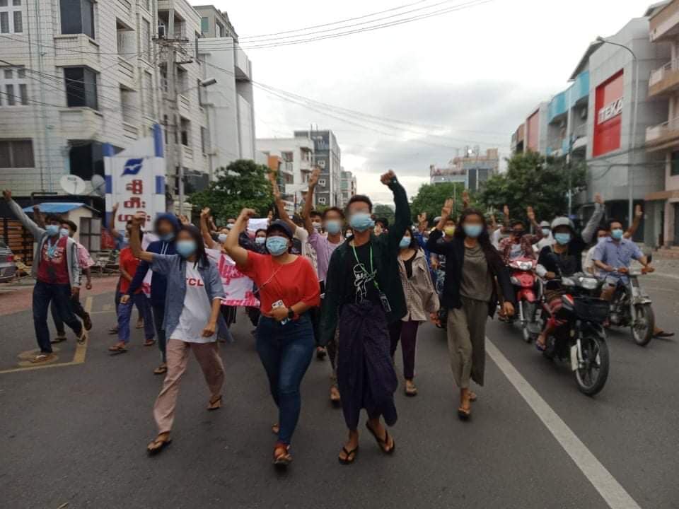 Five months after Myanmar's army overthrew elected leader Aung San Suu Kyi in a coup, the daily shows of defiance against the junta show no sign of stopping #WhatsHappeningInMyanmar