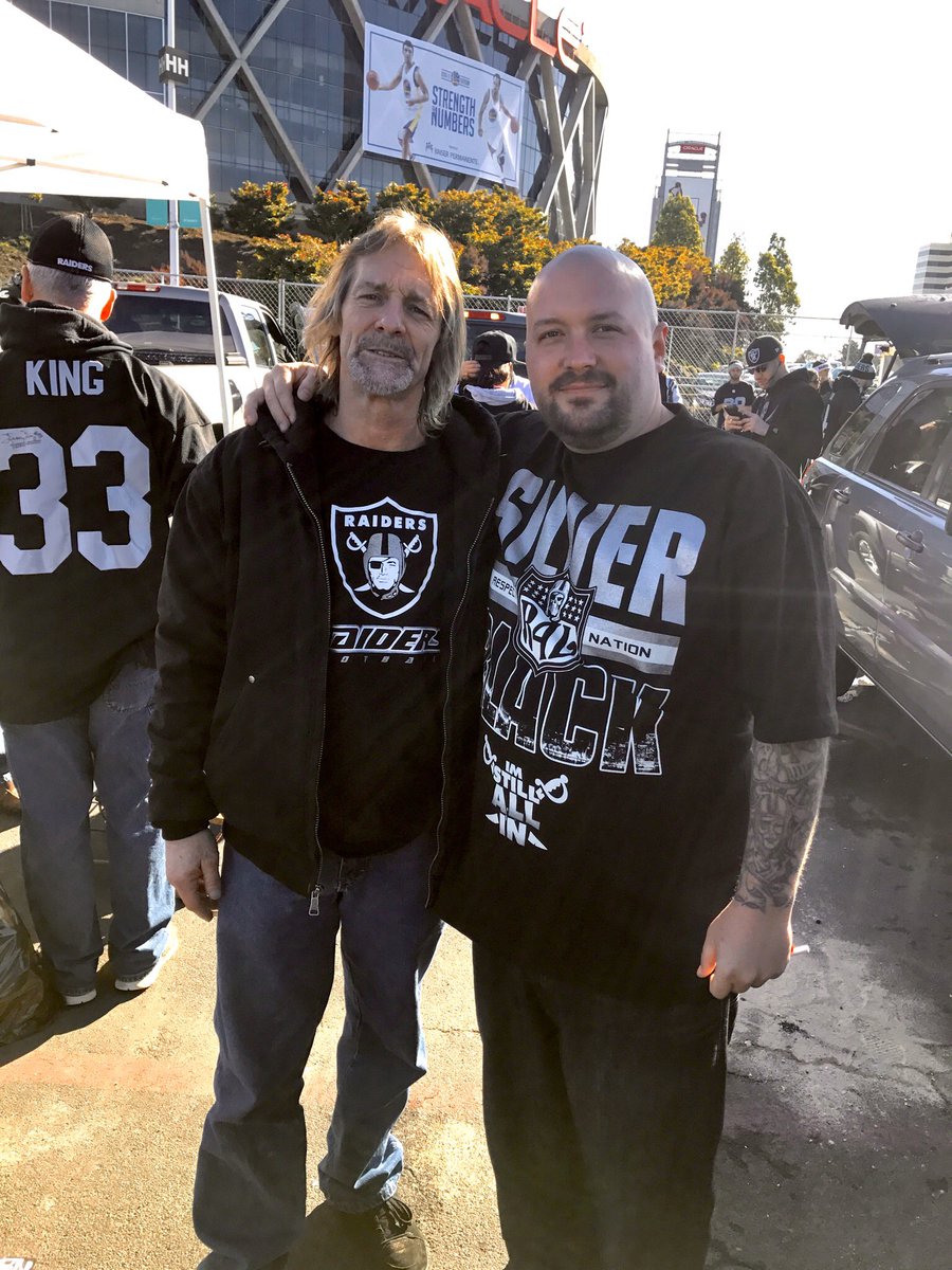 rick_raider's tweet photo. I’m sorry to have to be writing this but my Pops passed away this morning from yet another heart attack here at home. Any prayers or well wishes are welcomed. Not really sure how to live life without my dad by my side. https://t.co/TiaOeEydjH