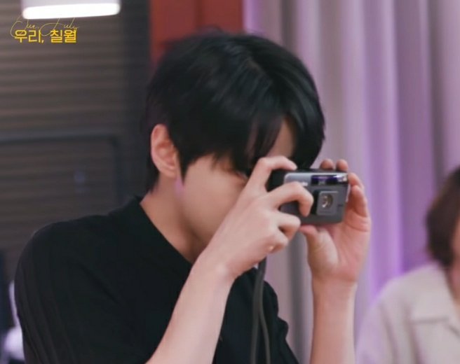 kdy_cute's tweet image. 'มุมกล้องที่ดีที่สุดคือมุมกล้องที่แฟนเราเป็นคนถ่ายให้' :')) #jaedo #johnil