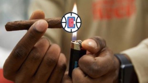 TheFlightMike's tweet photo. Gonna head to bed, but not before this Clipper pack. RT to pass it along 😂 https://t.co/RRmybQ6nZe