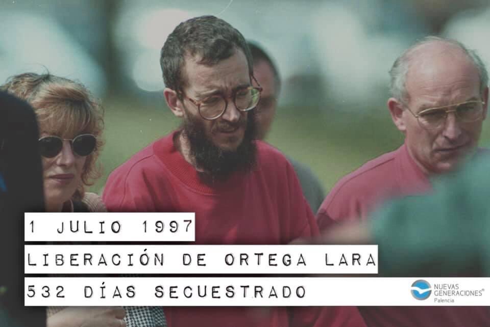 Tal día como hoy de 1997, en Mondragón, la Guardia Civil encuentra en un zulo a José Antonio Ortega Lara, secuestrado por la banda terrorista ETA durante 532 días.
No olvidamos.