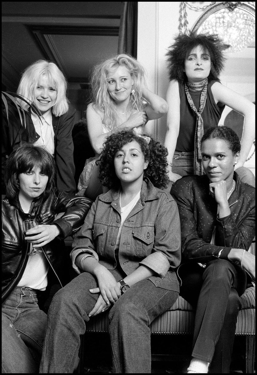 NevilleFChambe1's tweet image. Happy Birthday to #DebbieHarry #BOTD photographed here at the “Ladies Tea Party” which she hosted in London in August 1980 gathering together female musical icons #VivAlbertine of The Slits, #SiouxieSioux, #ChrissieHynde, #PolyStyrene of X-Ray Spex &amp;amp; #PaulineBlack of #TheSelecter