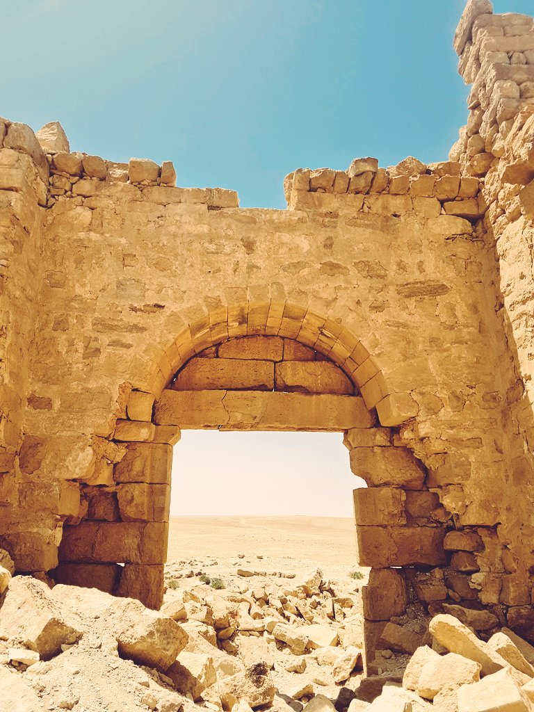 KarimanMango's tweet photo. #RomanFortThursday looking out of the ridiculously well preserved Qasr Bashir. Construction date 293-305 CE . Photo April 2021.  #LimesArabicus #Archaeology #الأردن #visitJordan #RomanJordan https://t.co/Y53jJHrCAw https://t.co/ckgwUqSshe