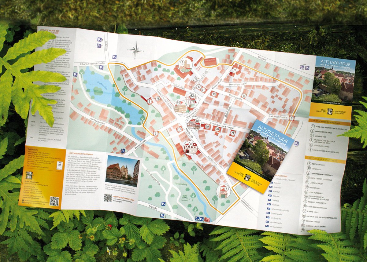 Hochweiss's tweet photo. Damit sich in der wunderschönen Stadt Hilpoltstein jeder gut zurechtfindet, gibt es ab sofort druckfrische Folder mit ausführlichen Informationen für die Residenz, Burg und Altstadt. Die Pläne sind handgezeichnet. ❤️ https://t.co/nlnmc8PvST