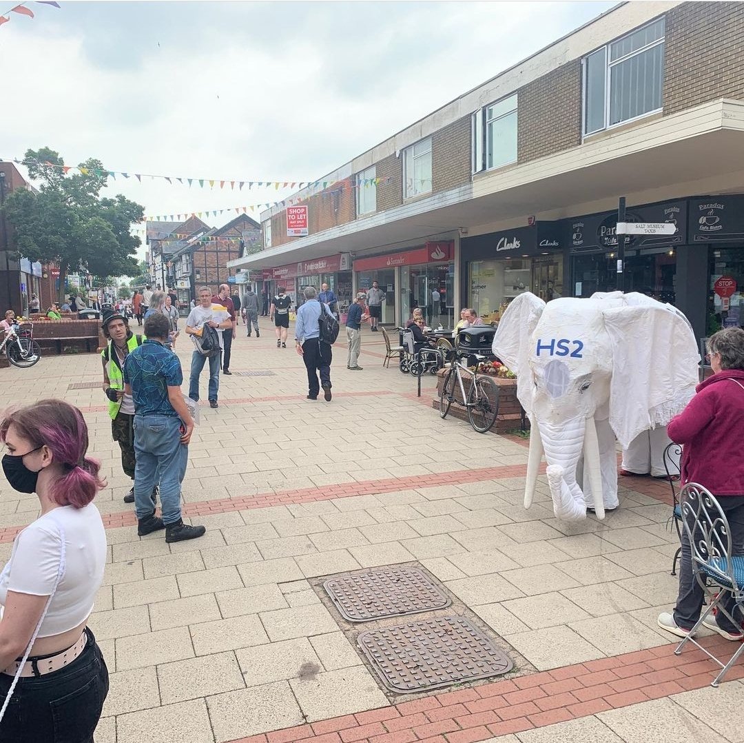 Hs2Rebellion's tweet photo. Day 5 #TruthTrail
Fantastic day walking to Tabley including outreach in Northwich
Amazing welcoming people who will fight tooth and nail against #HS2Ecocide
Credit @stop_hs2_north https://t.co/DdddQwRtgE