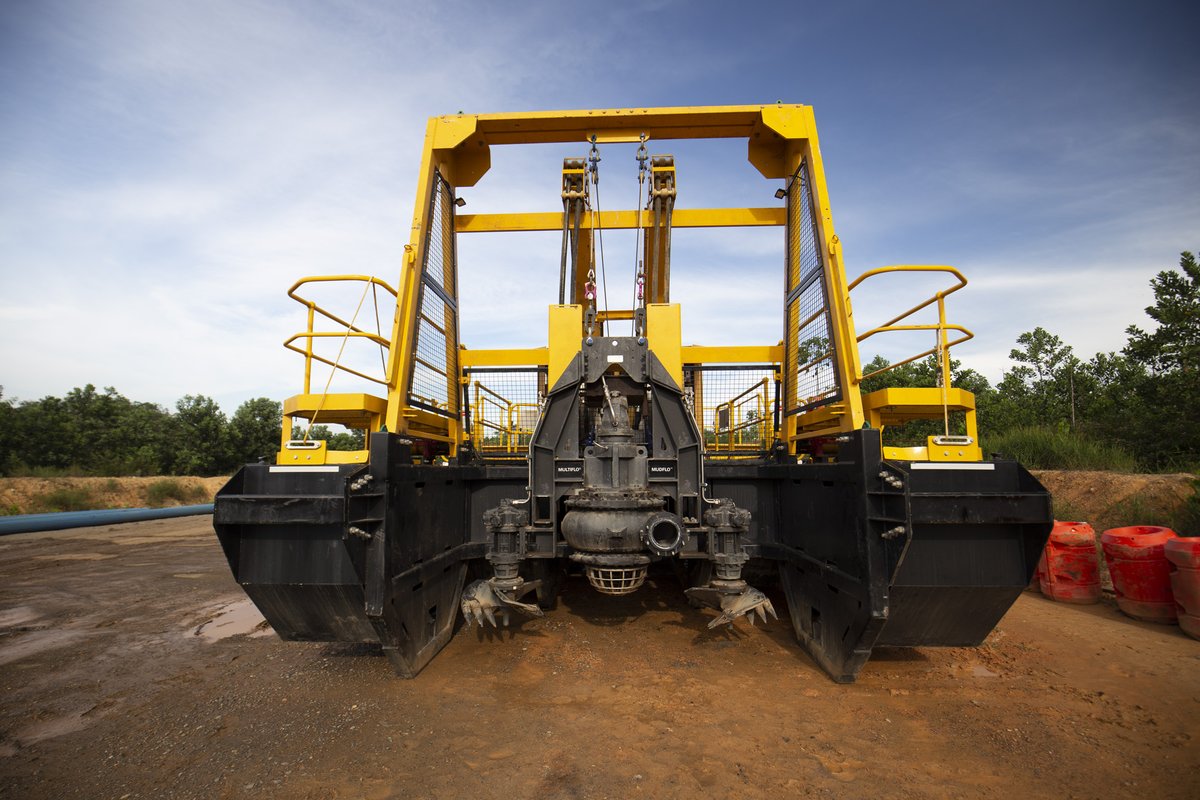 im_mining's tweet photo. Weir Minerals experts have paired the very best Multiflo, Warman and ESCO tech to create a new pumping solution, the Multiflo Mudflo slurry pump, for mine dredging applications | https://t.co/ch3zYJ5V8O @Weir_Minerals #Multiflo #Mudflo #slurrypumps #tailingsmanagement @ESCOWeir https://t.co/ubYh6JTmvi
