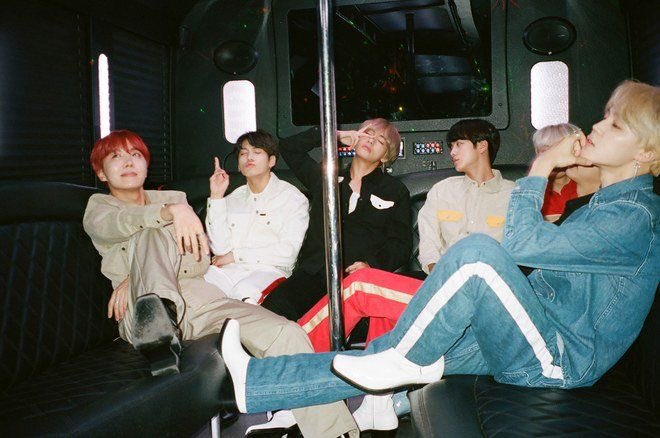 twismier's tweet photo. BTS RANDOM PICS YOU NEED. A THREAD ✨ https://t.co/TKBg8p7brV